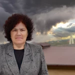 Ольга_Равченко_на_крыше_дома,_в_котором_родился_Р_Г_Гамзатов